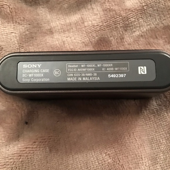 Sony Wireless Bluetooth Speakers - Picture 5 of 6